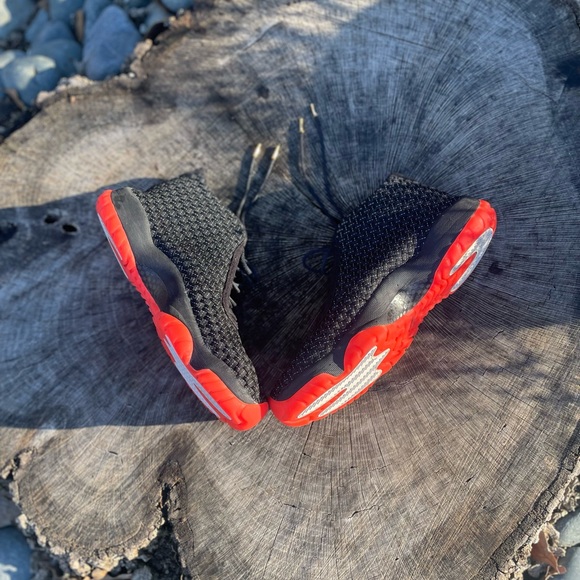 Jordan Future Premium 'Infrared' Shoes - Picture 3 of 5